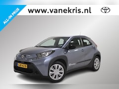 Toyota Aygo X - 1.0 VVT-i MT play, Airco, Climate & Cruise control, Parkeercamera, Apple Carplay/Android A