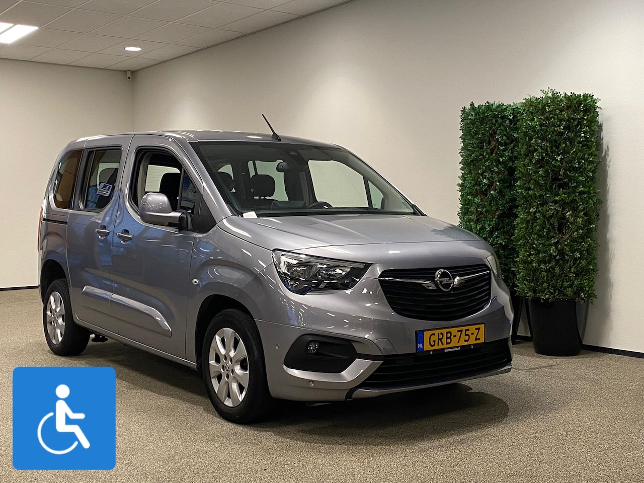 Opel Combo - L1 Rolstoelauto 4+1 - AutoWereld.nl