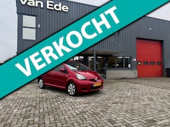 Toyota Aygo - 1.0-12V Aspiration Red Navi Automaat 5drs Airco