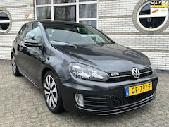 Volkswagen Golf - 2.0 GTD|Navi, Stoelvw, Cam, Cruise|