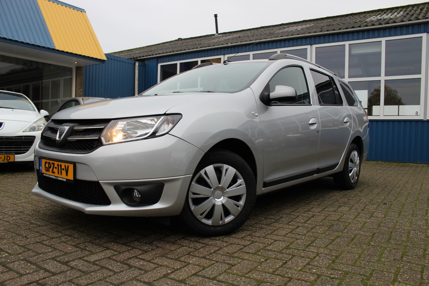 Dacia Logan MCV - 1.0 SCe "Imperian" Airco - Cruise - Trekhaak !!! - AutoWereld.nl