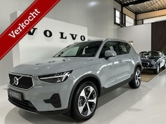 Volvo XC40 - B3 Core | Winterpack | LED ''Thors Hammer'' Koplampen | 19'' LM Velgen | Achteruitrijcamer