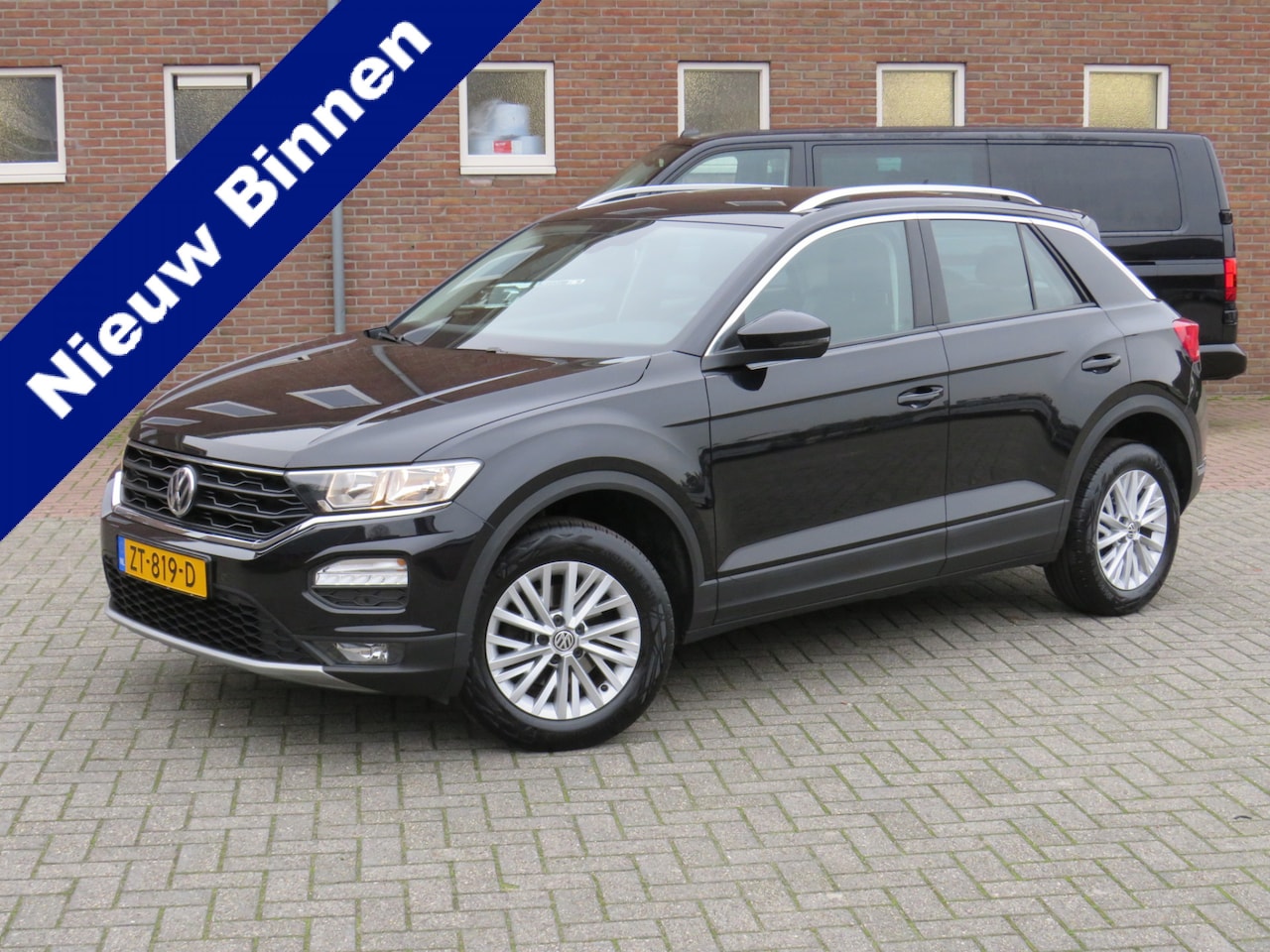 Volkswagen T-Roc - 1.0 TSI 115Pk Style Business * Rijklaarprijs incl. garantie * Navigatie * Electr. A-Klep * - AutoWereld.nl