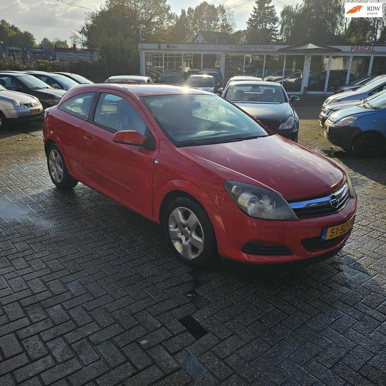 Opel Astra GTC - 1.6 Edition 1.6 Edition, Airco, Elek.pakket, Cruise-control - AutoWereld.nl