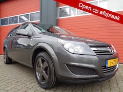 Opel Astra Wagon - 1.4 111 years Edition, Nette luxe auto