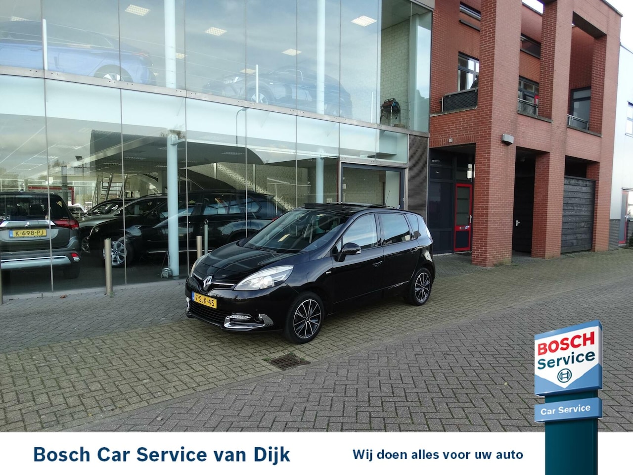 Renault Scénic - 1.2 TCe Bose 130pk Panorama /Camera/Trekhaak - AutoWereld.nl