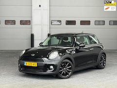 MINI One - 1.2 Black line sport edition, 55000 km, climaat control, navigatie, parkeersensoren voor e