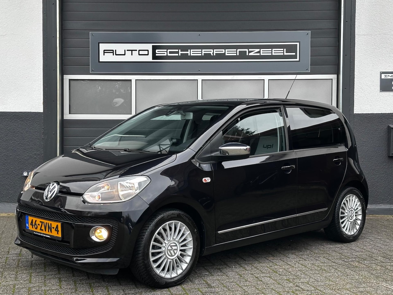 Volkswagen Up! - 1.0 High Up! I NAVI I CRUISE I NL AUTO I 15” LM - AutoWereld.nl