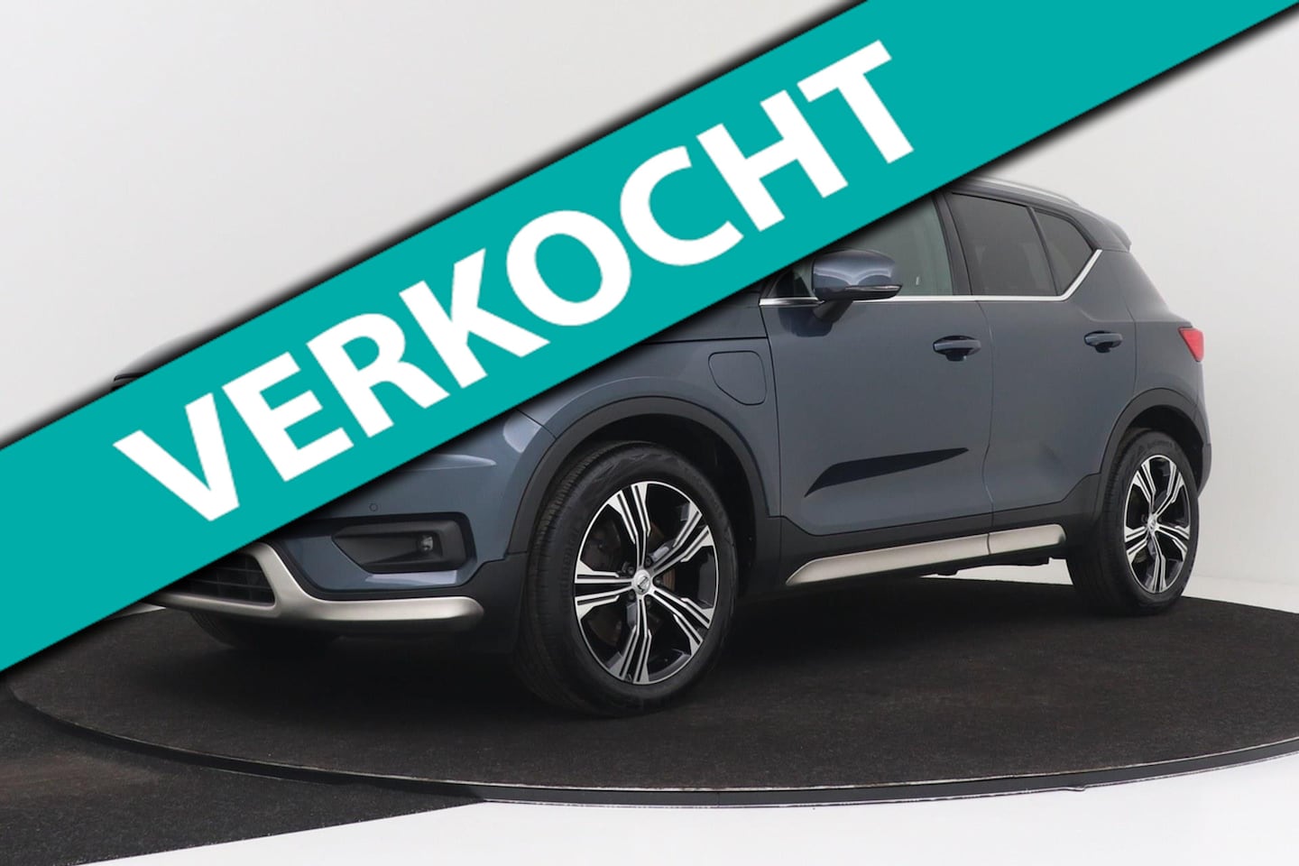 Volvo XC40 - 1.5 T5 Recharge PHEV Inscription | Panoramadak | Styling Kit | Harman/Kardon | 360 Camera - AutoWereld.nl