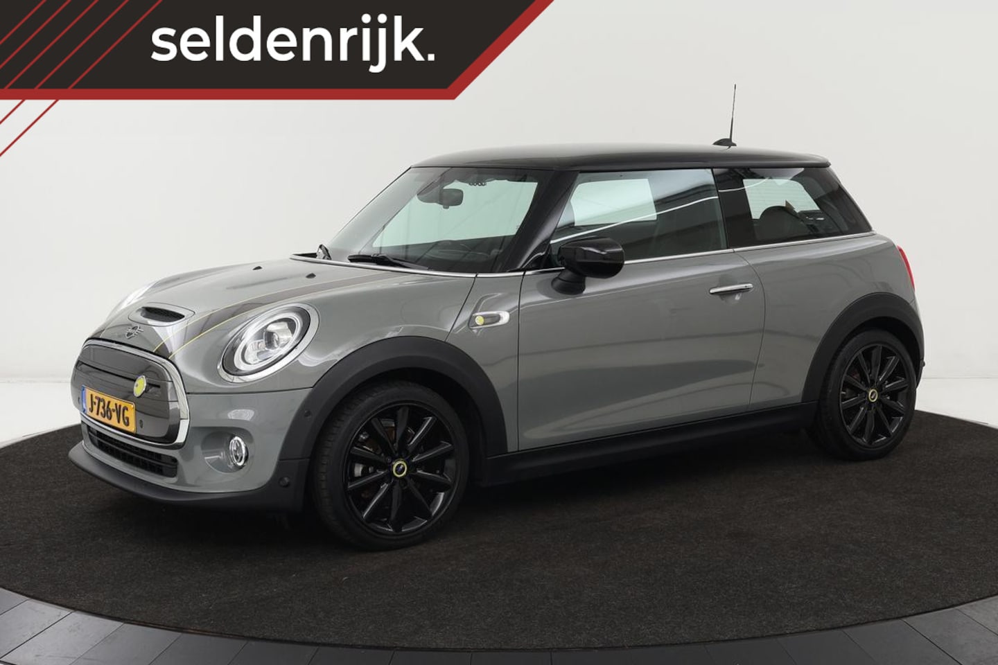 MINI Mini-Electric - Charged 33 kWh | Head-up | Leder | Stoelverwarming |Subsidie| Harmam/kardon | Camera | Mat - AutoWereld.nl