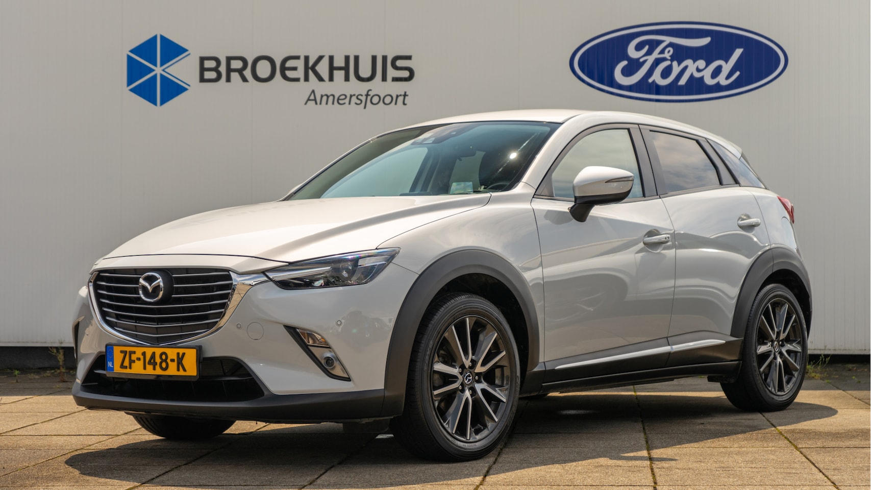 Mazda CX-3 - 2.0 SkyActiv-G 120PK GT-M Automaat | Trekhaak, Navigatie, Achteruitrijcamera, Climate cont - AutoWereld.nl