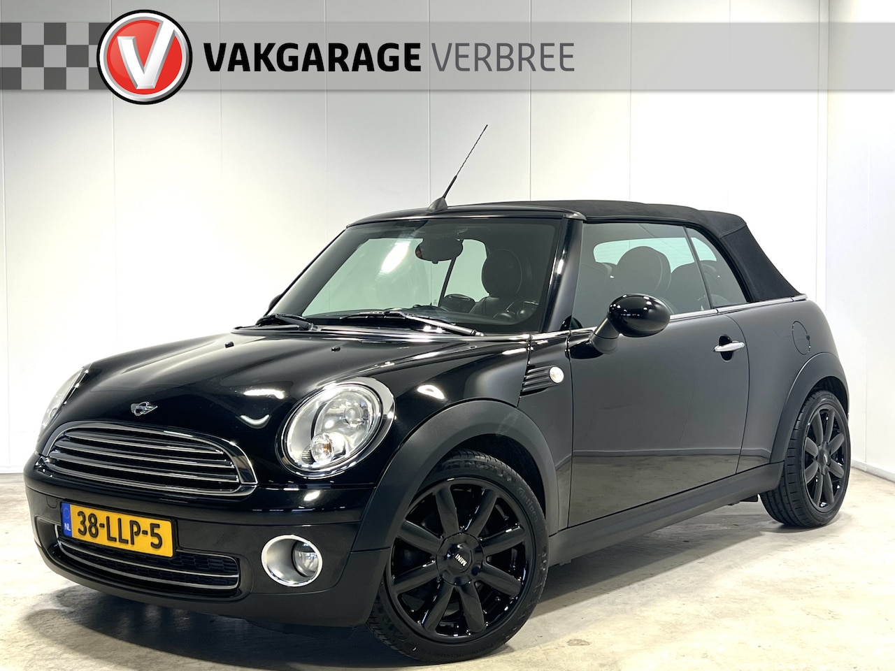 MINI Cabrio - Mini 1.6 Cooper Pepper | Cabrio | LM Velgen 15" | PDC Achter | Airco | Diefstalalarm | - AutoWereld.nl