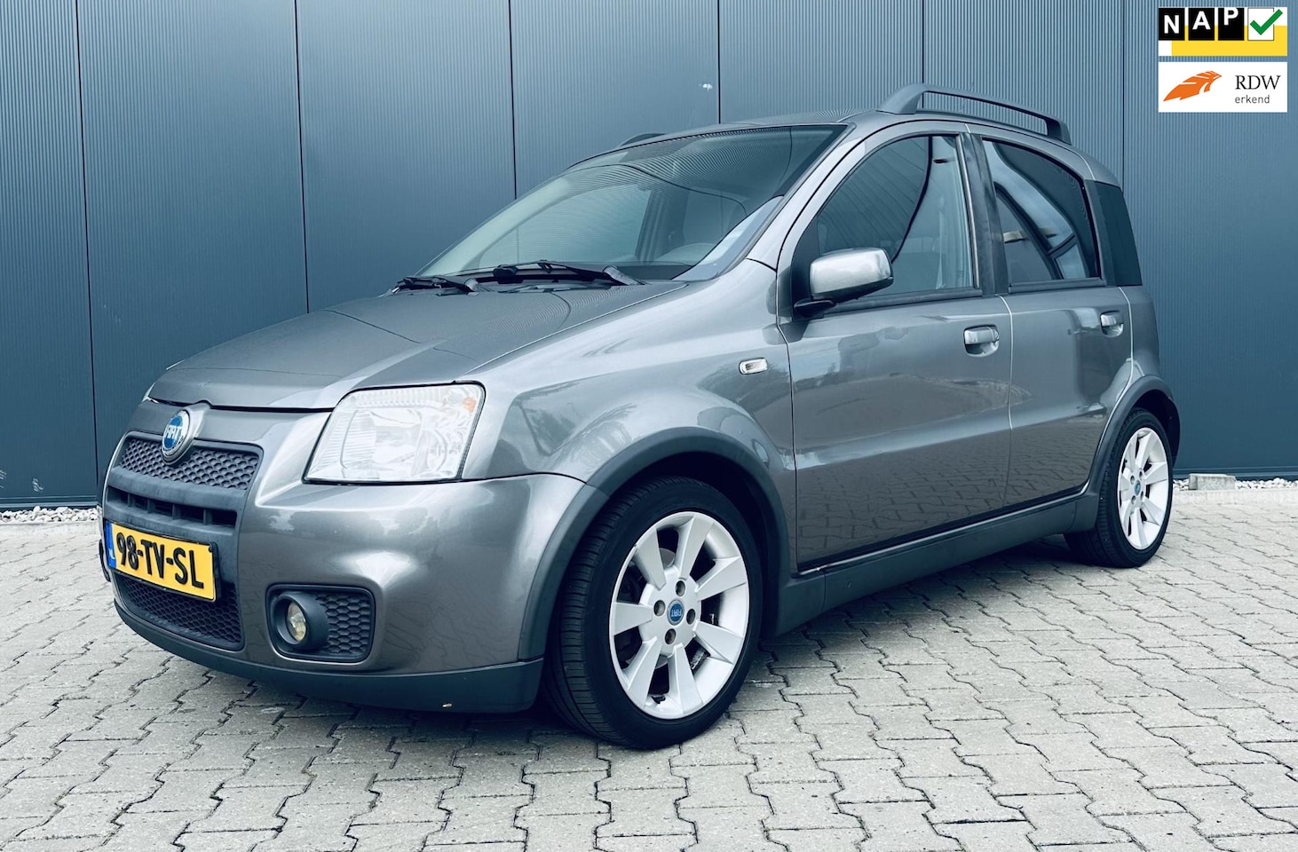 Fiat Panda - 1.4 16V Sport 100HP Airco NAP APK Sportief - AutoWereld.nl