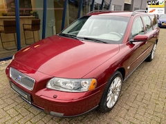 Volvo V70 - 2.5 T Kinetic 210PK Youngtimer