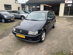 Volkswagen Polo - 1.6