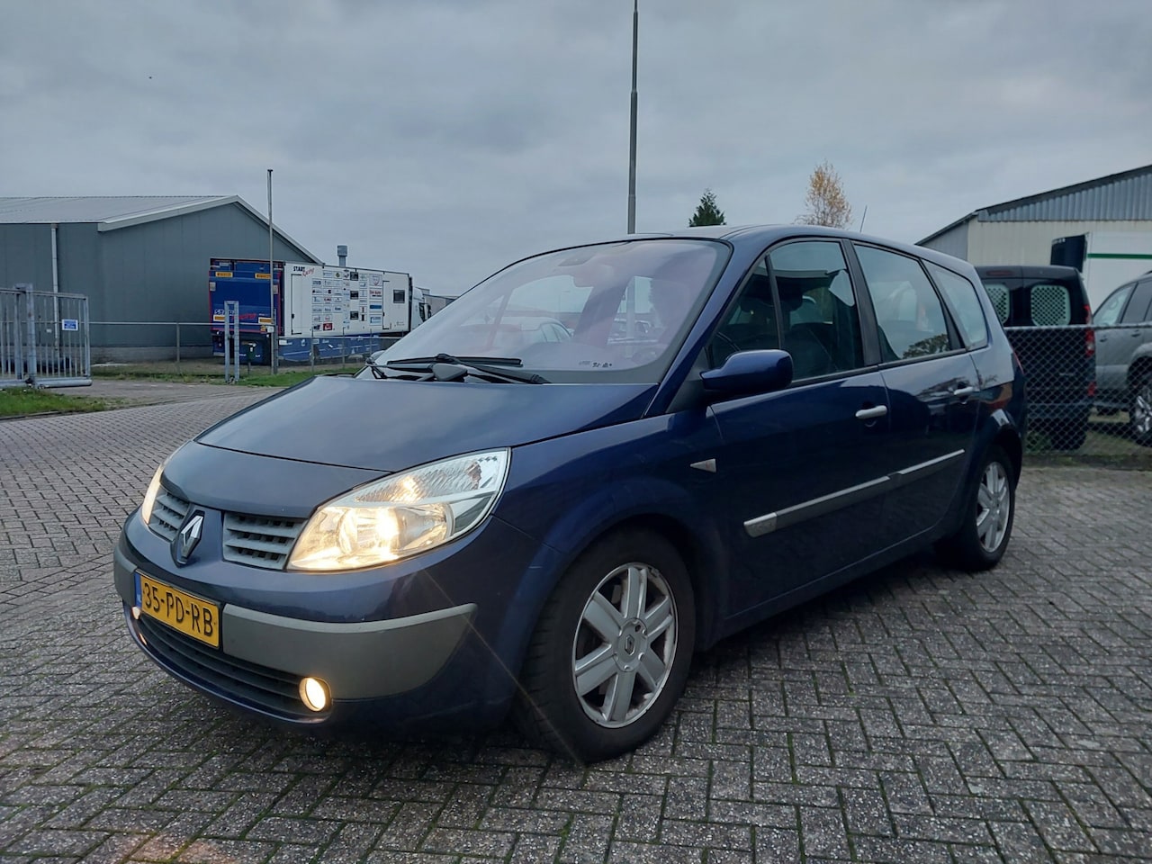 Renault Grand Scénic - 1.6-16V Expression Luxe 1.6-16V Expression Luxe - AutoWereld.nl