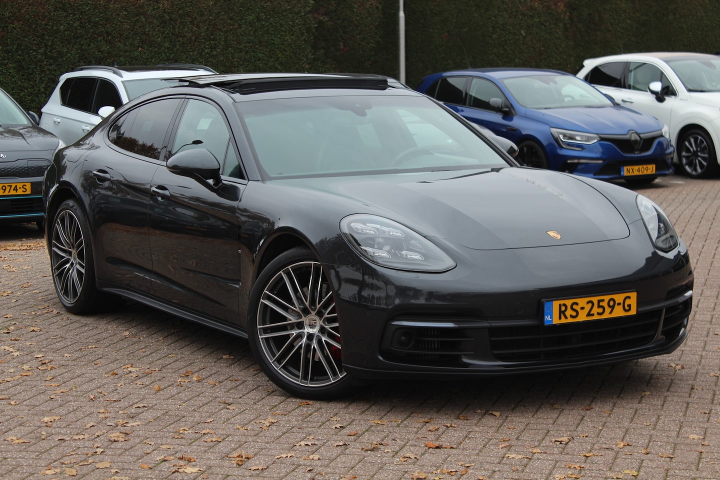 Porsche Panamera - 4.0 4S / Panoramadak / Camera / Keyless / Nachtzicht / 21'' / Achterasbesturing / Bose / M - AutoWereld.nl