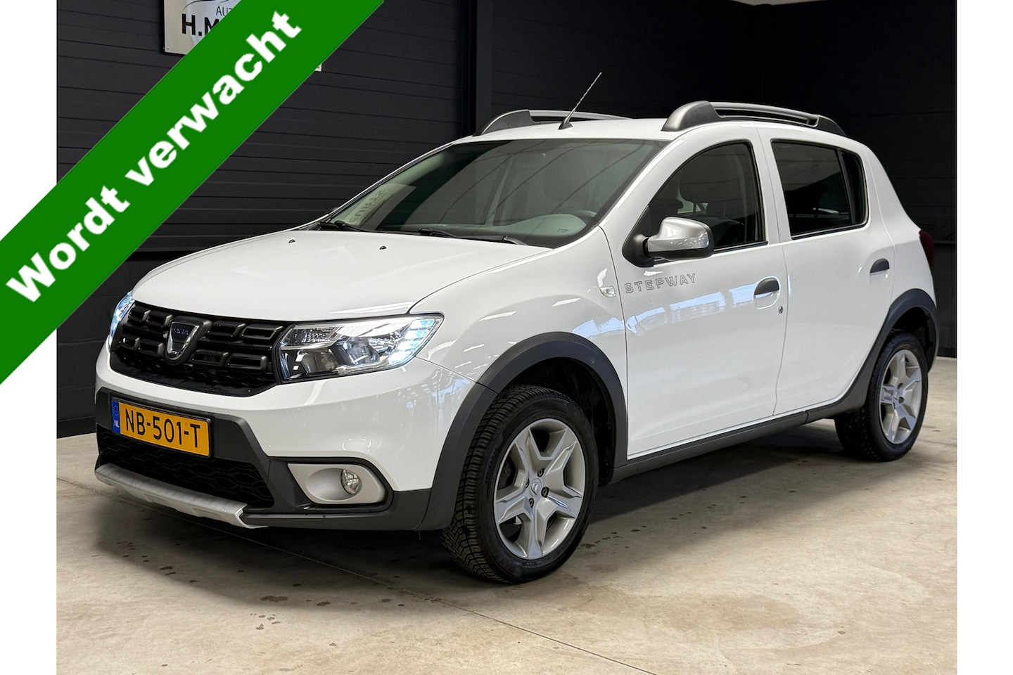 Dacia Sandero Stepway - 0.9 TCe Laureate Automaat Navi Airco! Mooi! - AutoWereld.nl