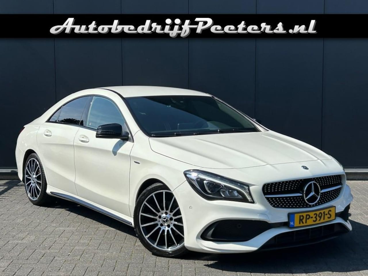 Mercedes-Benz CLA-Klasse - CLA 180 Aut. AMG White Art 1e eig. Navi Leder LED Camera - AutoWereld.nl