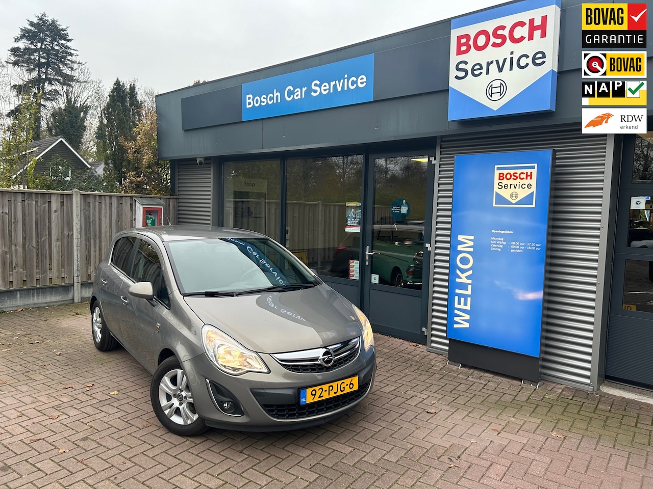 Opel Corsa - 111 JAAR EDITION 1.2I16V EASYTRONIC (AUTOMAAT) - AutoWereld.nl