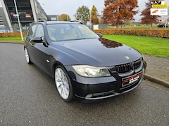 BMW 3-serie Touring - 320i High Executive automaat leer xenon 19 inch wielen