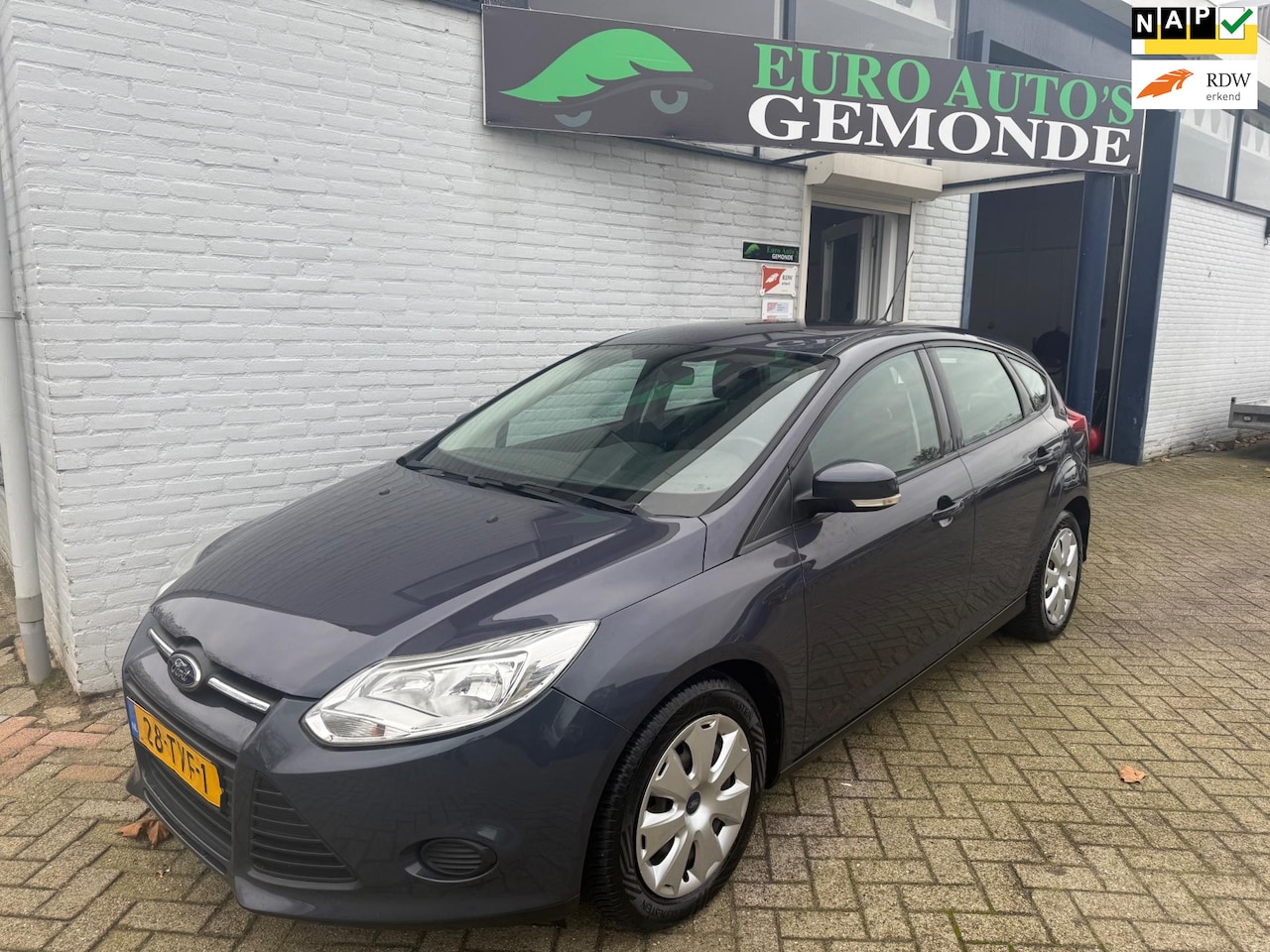 Ford Focus - 1.0 NIEUW DISSTRIBUTIE SET WATERPOMP -NAVI- AIRCO-ELECTRAPAK -CRUISE CONTROL - AutoWereld.nl