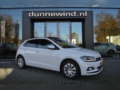 Volkswagen Polo - 1.0 TSI Comfortline Business Panodak LED