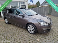 Peugeot 308 - 1.2 PureTech Blue Lease Executive