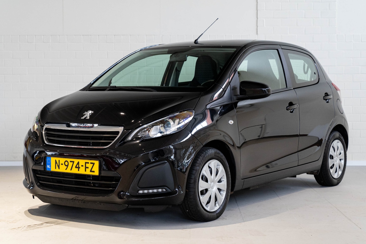 Peugeot 108 - 1.0 e-VTi Active | Airco | Dealer Onderhouden | Bluetooth | - AutoWereld.nl