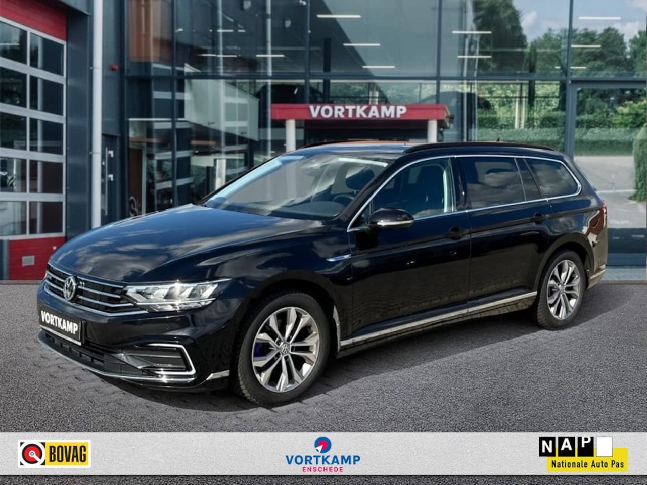 Volkswagen Passat Variant - 1.4 TSI DSG GTE CAMERA/NAVI/ACC/STOELVERW - AutoWereld.nl