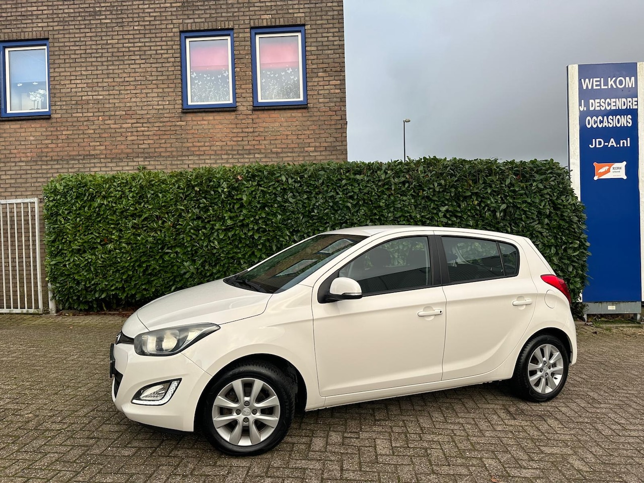 Hyundai i20 - 1.2i i-Motion Airco, Lmv, Elec.Pakket!!!! - AutoWereld.nl