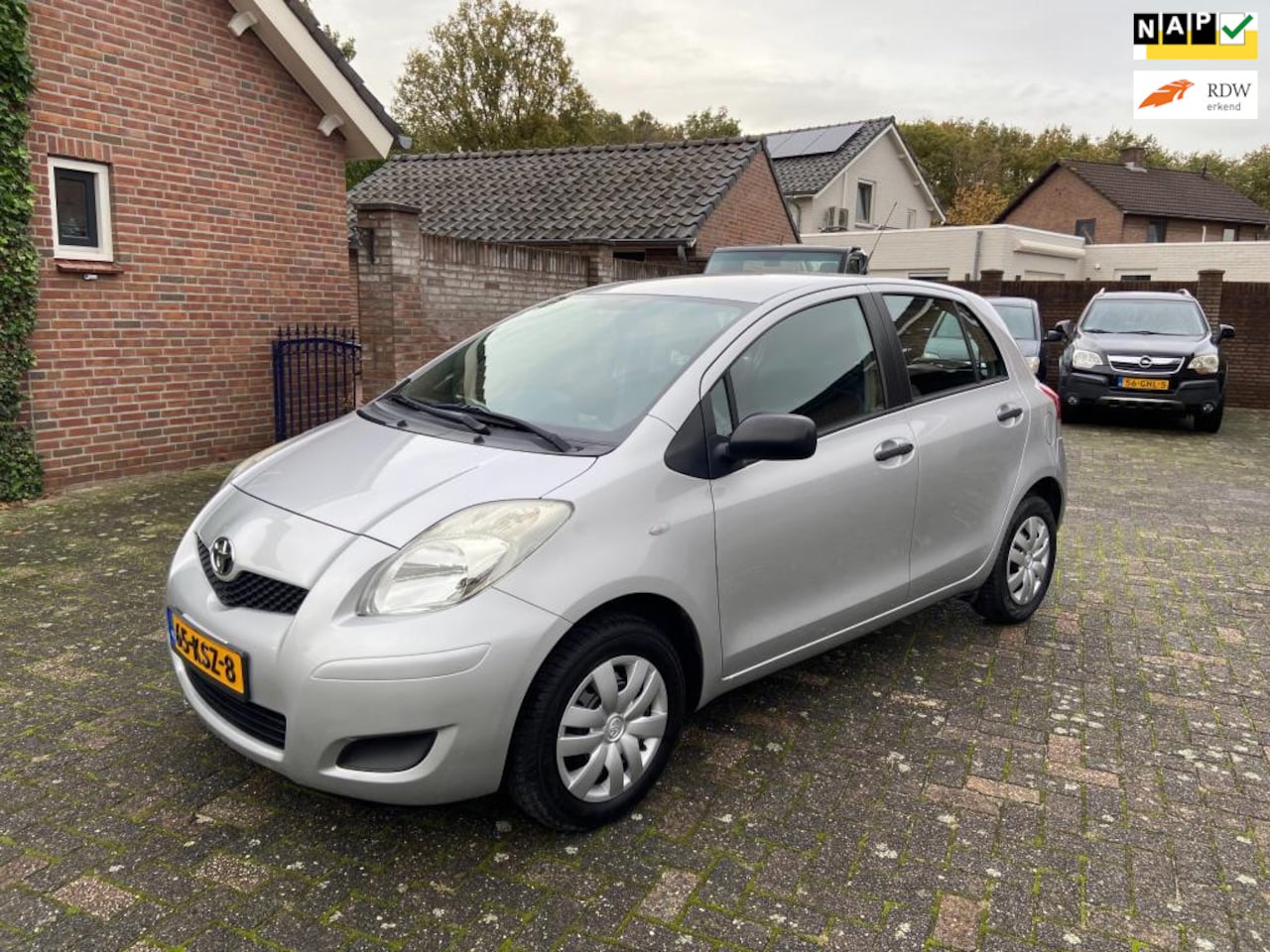 Toyota Yaris - 1.0 VVTi Acces 5 deurs airco 93891 km orginal nederlands n.a.p - AutoWereld.nl