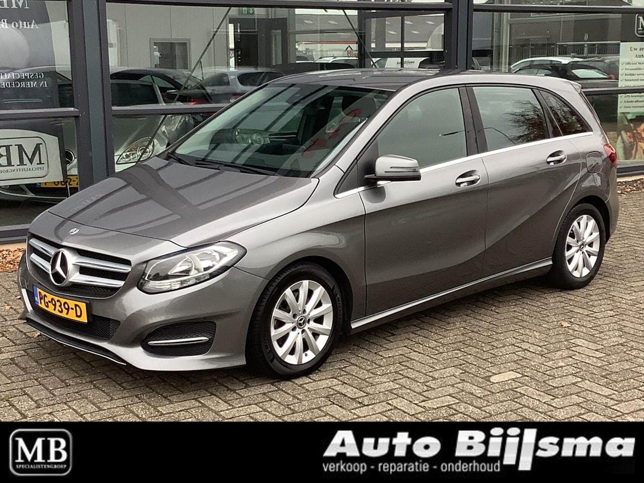 Mercedes-Benz B-klasse - 180 Blue Efficiency Ambition 180 Blue Efficiency Ambition, eerste eigenaar, cruise, navi, trekhaak, face lift, - AutoWereld.nl