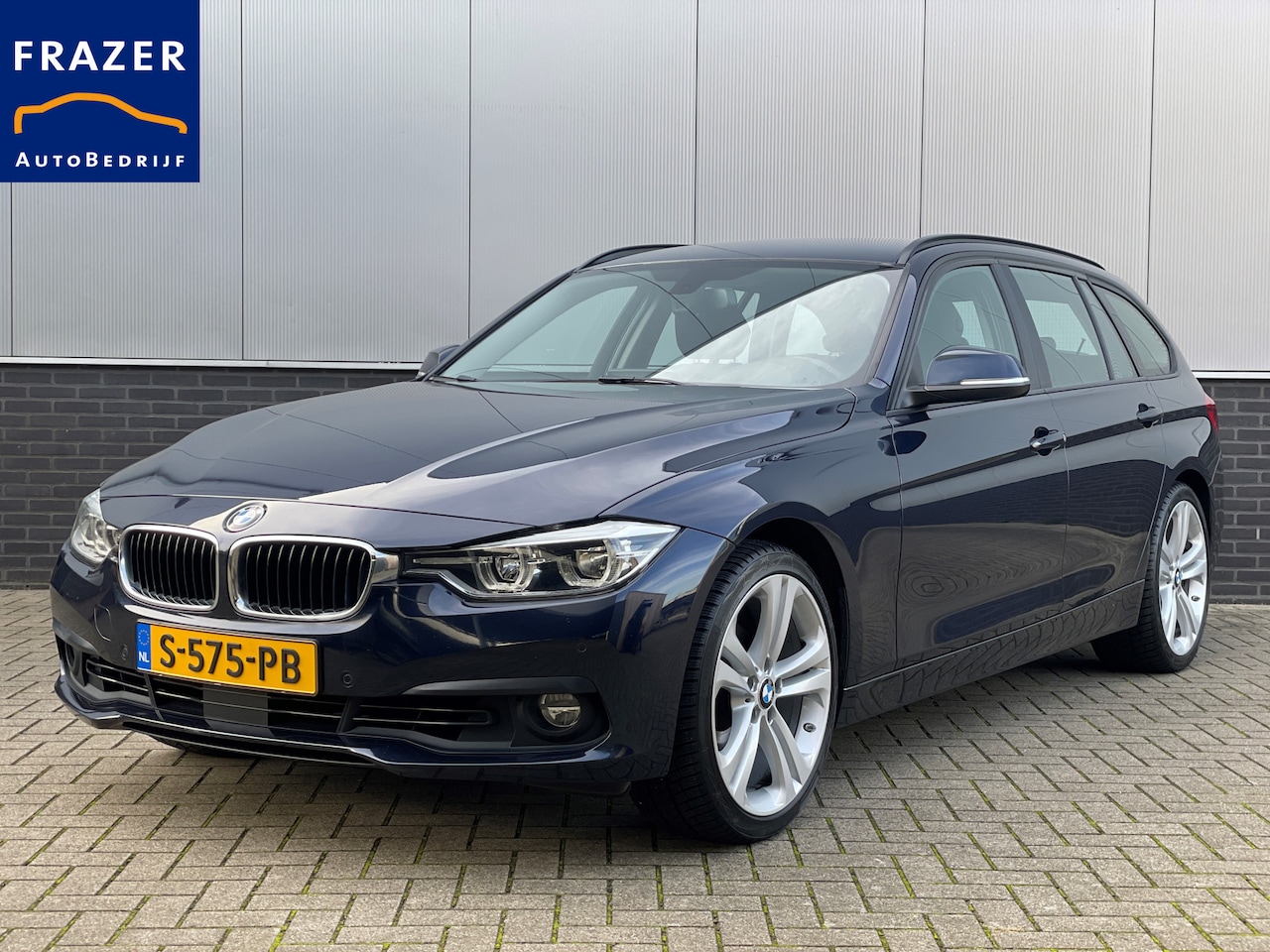 BMW 3-serie Touring - 320i AUTOMAAT Executive Trekhaak / Led / Navi RIJKLAAR - AutoWereld.nl