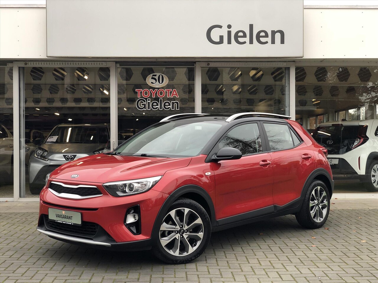 Kia Stonic - 1.0 T-GDi DynamicLine | Apple CarPlay/Android Auto, Parkeersensoren, Camera, 17 inch, Navi - AutoWereld.nl