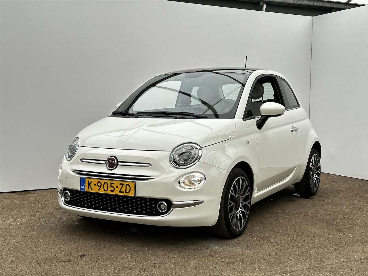 Fiat 500 - 1.0 70pk Hybrid Star / PANODAK / NAVI / LAGE KM STAND !! - AutoWereld.nl