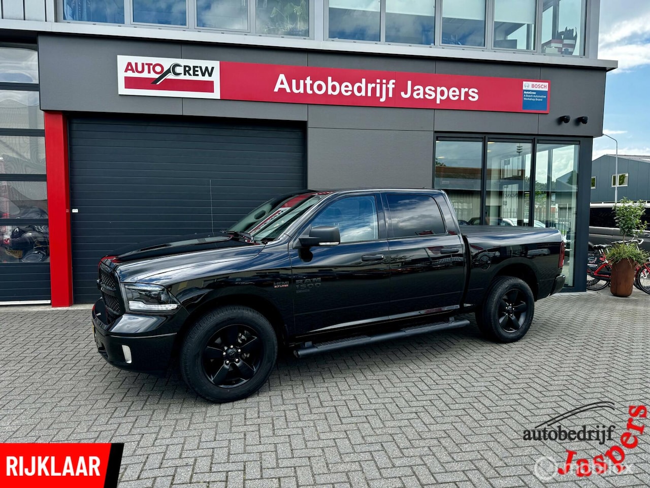 Dodge Ram 1500 - 4X4 5.7 V8 4x4 Crew Cab 5'7 Rebel NL-auto - AutoWereld.nl