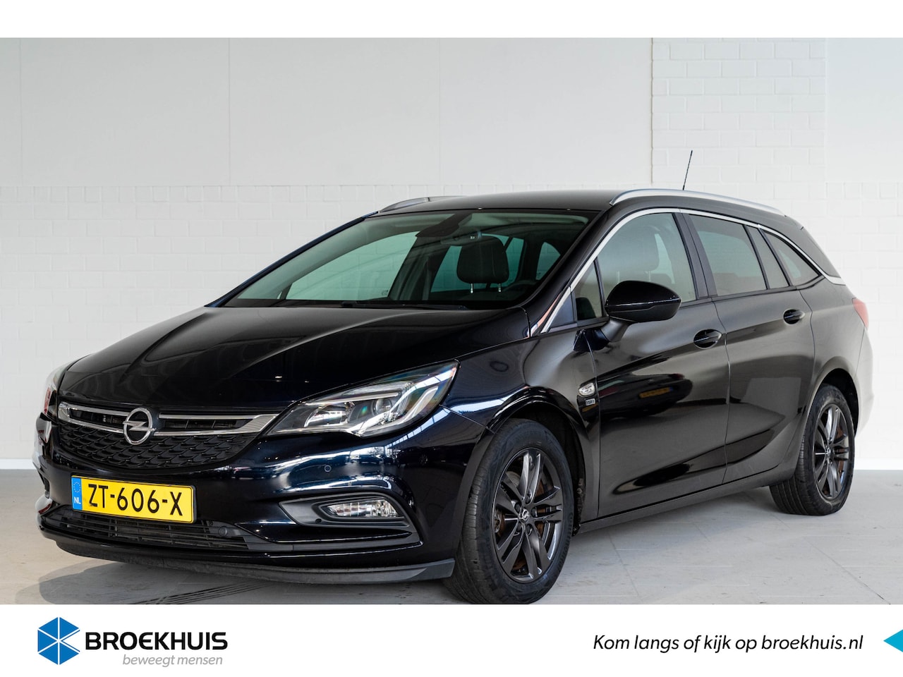 Opel Astra Sports Tourer - 1.0 Turbo 120 Jaar Edition 1.0 Turbo 120 Jaar Edition - AutoWereld.nl