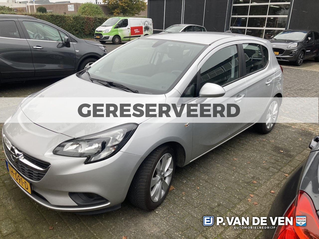 Opel Corsa - 1.4 Favourite+ 90pk/66kW - AutoWereld.nl