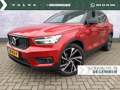 Volvo XC40 - T3 R-Design | Navi | Adaptieve Cruise | Getint Glas | BLIS | Camera | Park Assist | Elek.