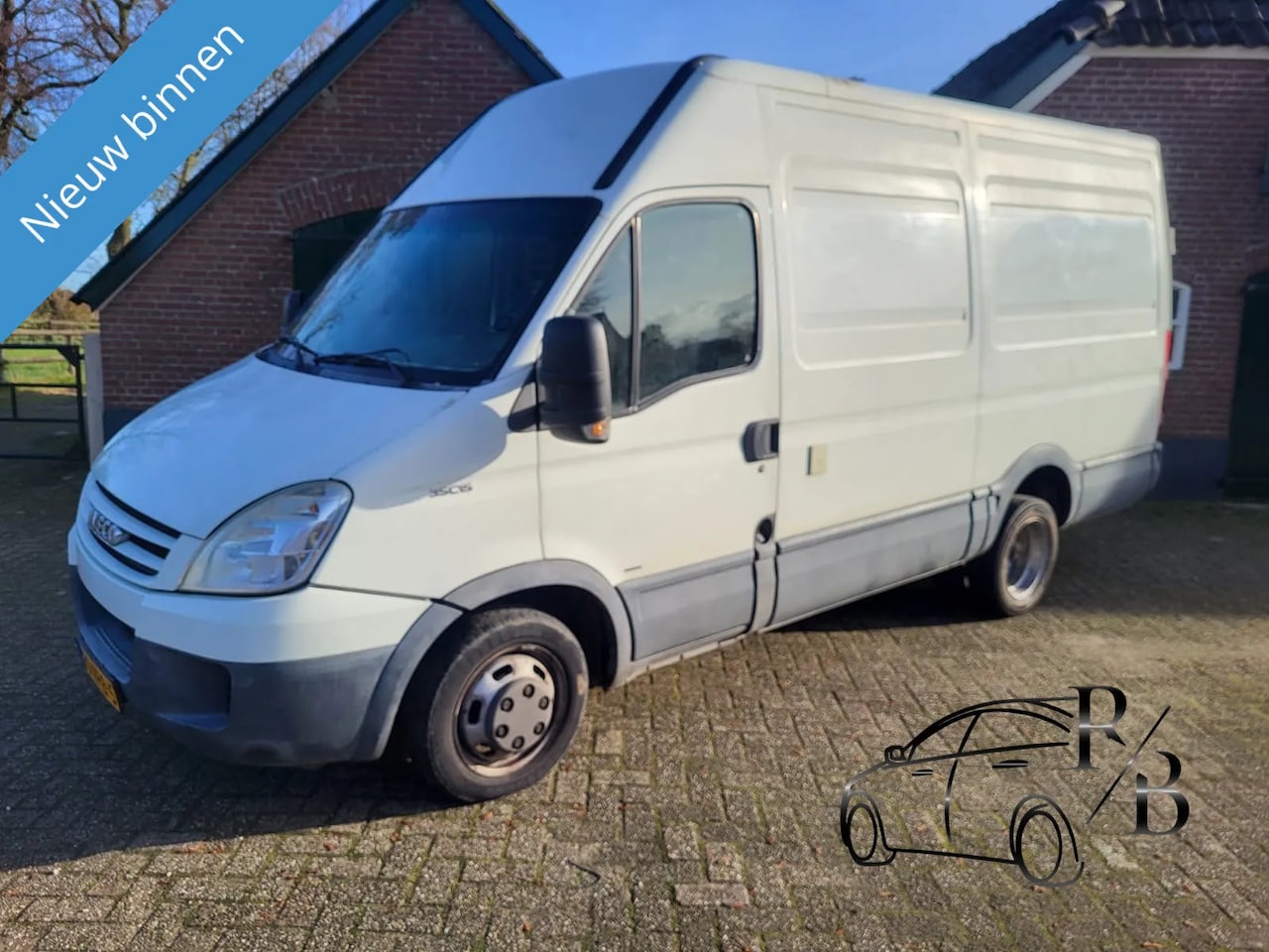 Iveco Daily - 35 C 15V 330 H3 35C15V 330 H3 - AutoWereld.nl