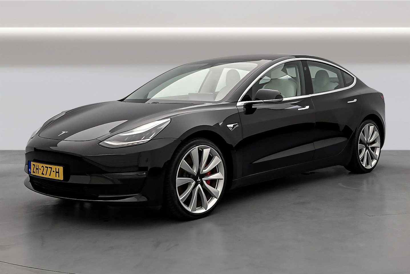 Tesla Model 3 - Performance AWD 75 kWh - AutoWereld.nl