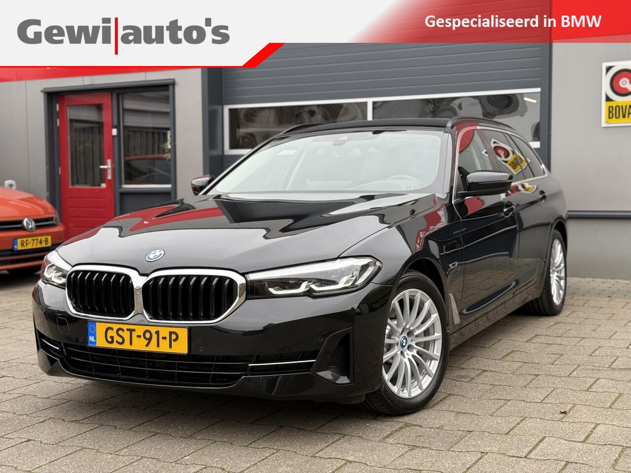 BMW 5-serie Touring - 530e Exucutive Edition Plus - AutoWereld.nl