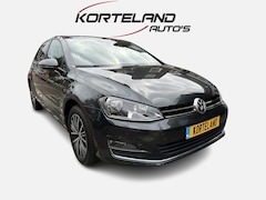 Volkswagen Golf - 1.2 TSI Highline l Automaat l Clima l Parkeersensoren l Cruise