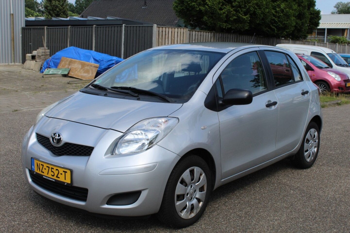 Toyota Yaris - 1.3 VVTI ASPIRATION 74 kW / 101 PK Gereserveerd - AutoWereld.nl