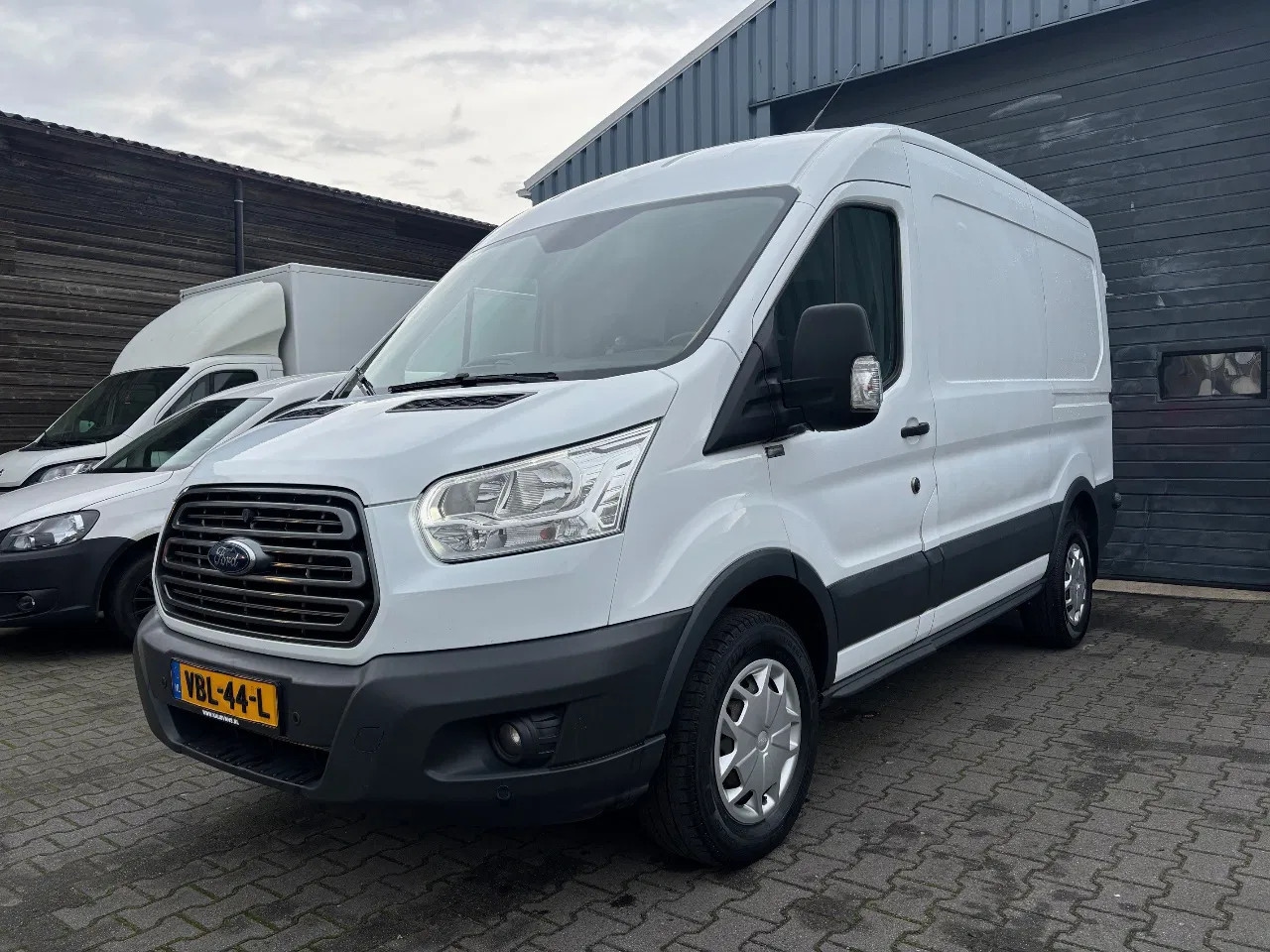 Ford Transit - 2.0 TDCI L2 H2 Airco Cruisecontrol - AutoWereld.nl