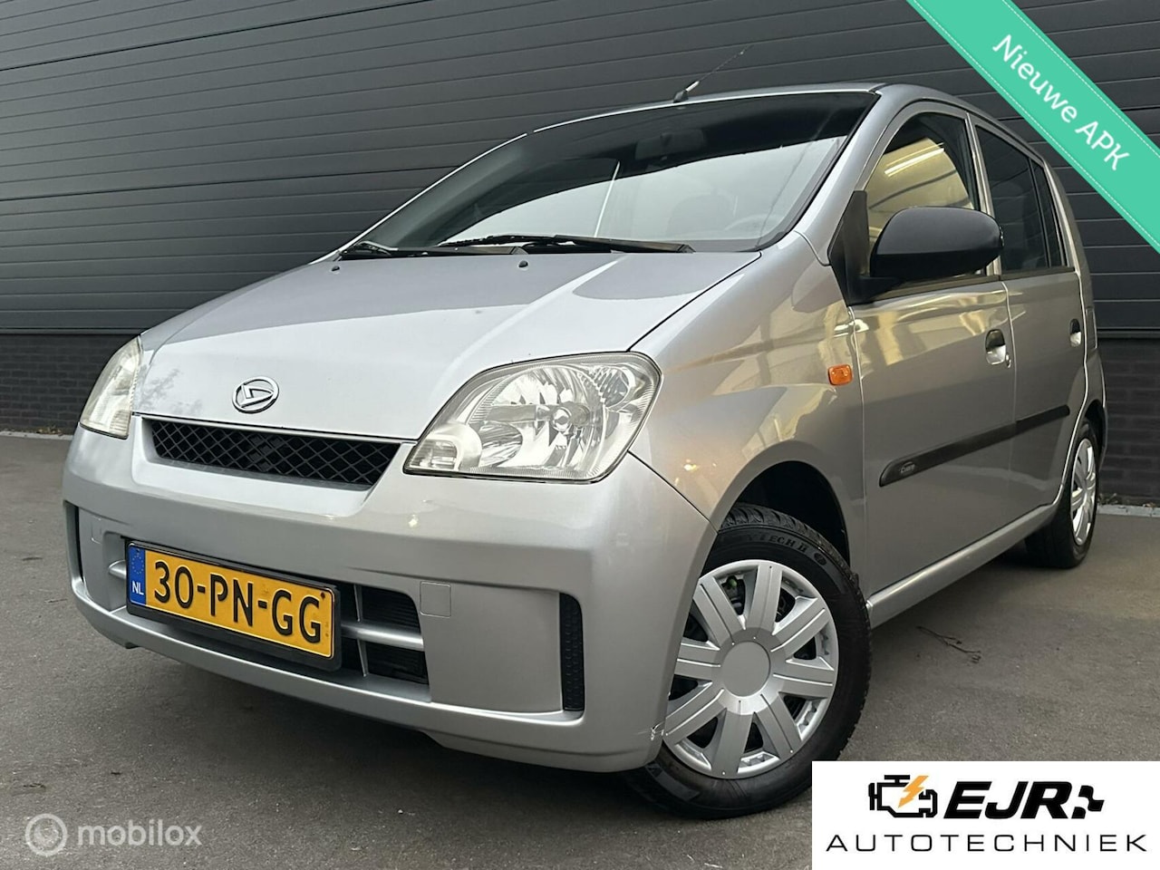 Daihatsu Cuore - 1.0-12V Nagano AIRCO*NAVIGATIE*BELUTOOTH*NAP! - AutoWereld.nl