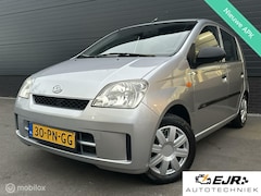 Daihatsu Cuore - 1.0-12V Nagano AIRCO*NAVIGATIE*BELUTOOTH*NAP