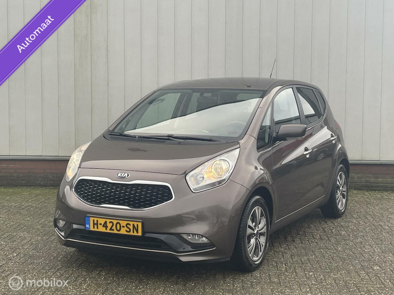 Kia Venga - 1.6 CVVT DynamicPLusLine Facelift /Navi/Camera/Stuur & Stoel verwarming/Dealeronderhouden/ - AutoWereld.nl