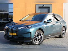 BMW iX - xDrive40 77kWh | Bowers&Wilkins | Trekhaak | Org. NL